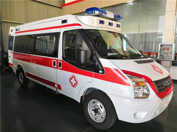 常德福特V362救护车
